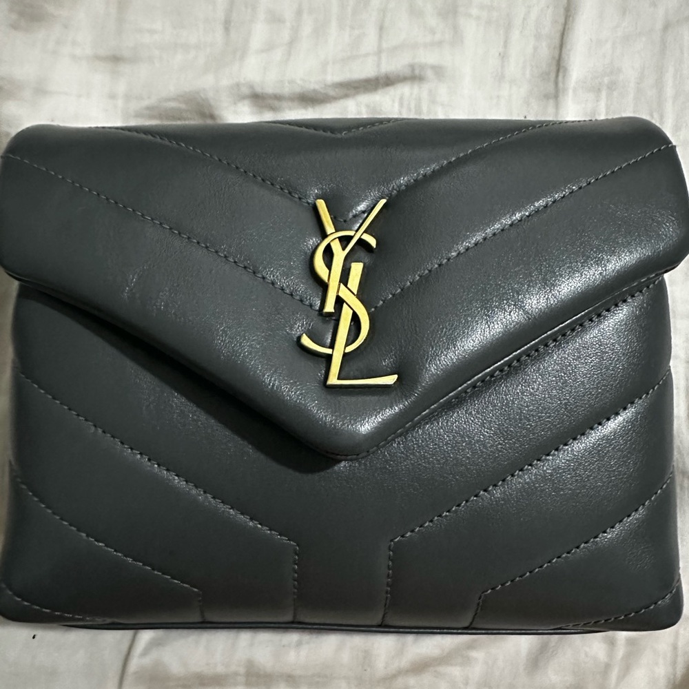 YSL toy Lou quilted Y Leather bag